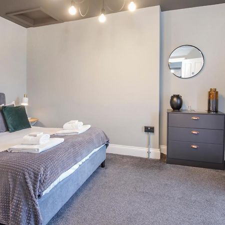 Bateman, Modern City Centre Apartment Sleeps 6 يورك المظهر الخارجي الصورة